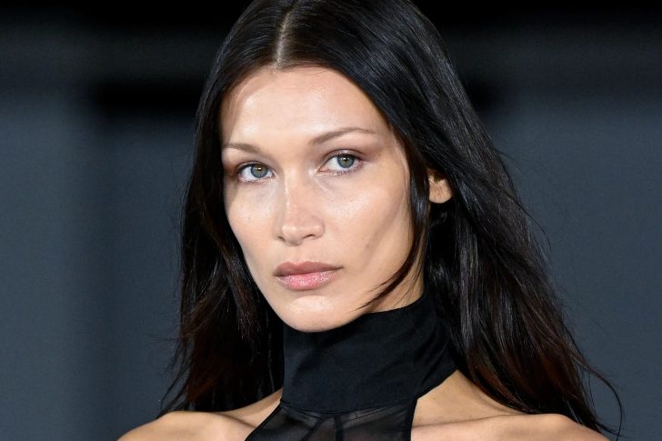 Bella Hadid's '90s style